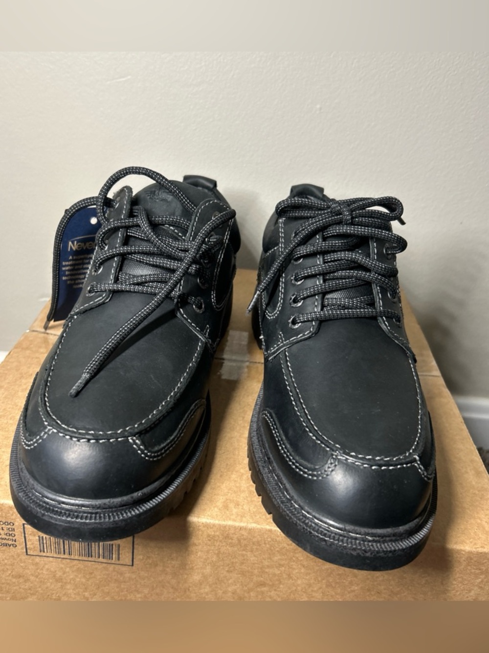 Dockers Black Lace-Up Derby Shoes with White Contrast Stitching - Picture 5 of 13